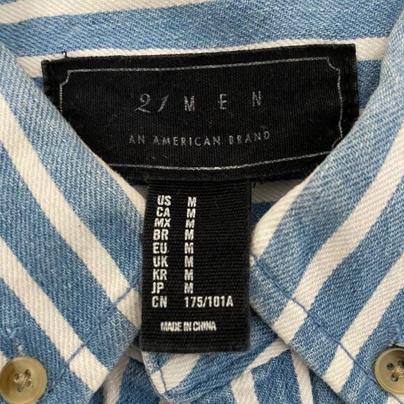 21 Men An American Brand Denim Striped Short Sleeve Button Down Men's Size Med. - Picture 2 of 8
